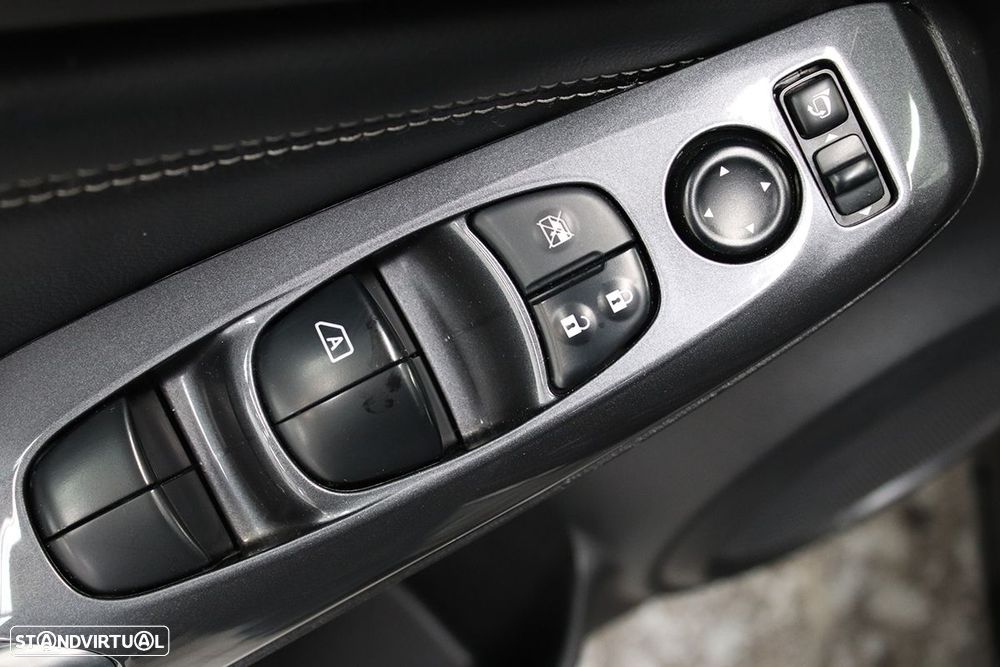Nissan Juke 1.0 DIG-T N-Connecta - 21