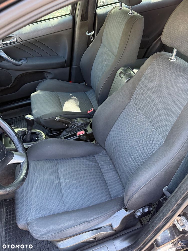 Alfa Romeo 147 - 11