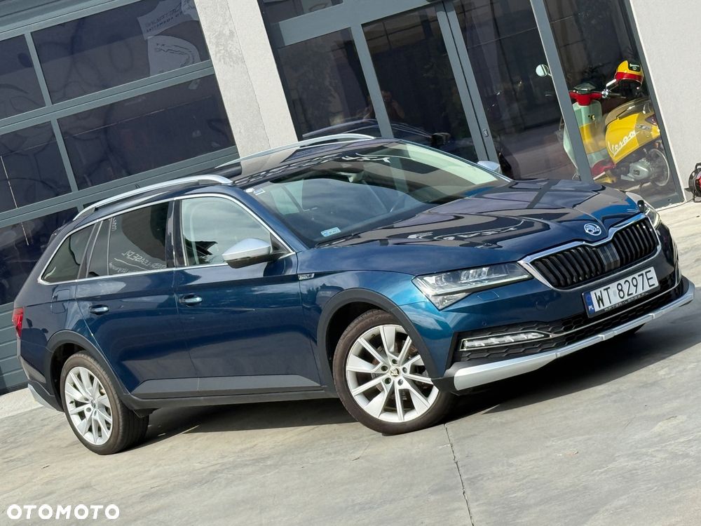 Skoda Superb 2.0 TDI SCR 4x4 Scout DSG - 3