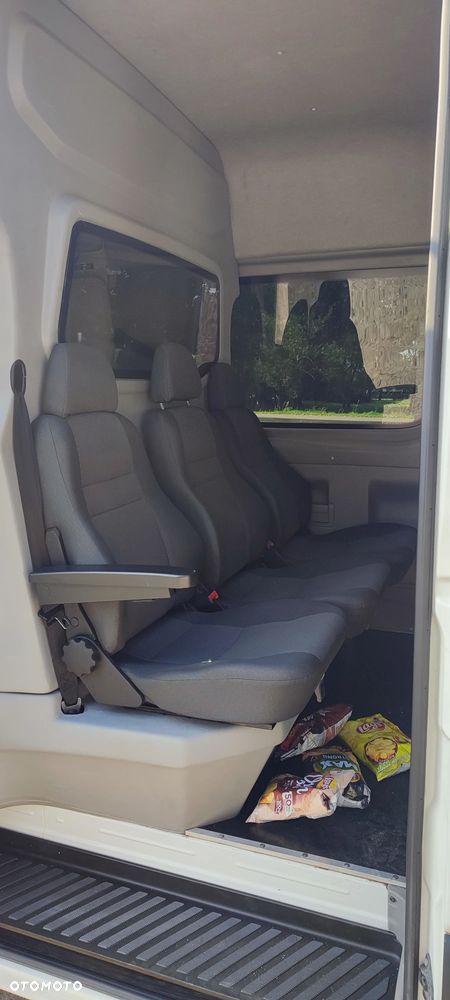 Volkswagen Crafter - 2