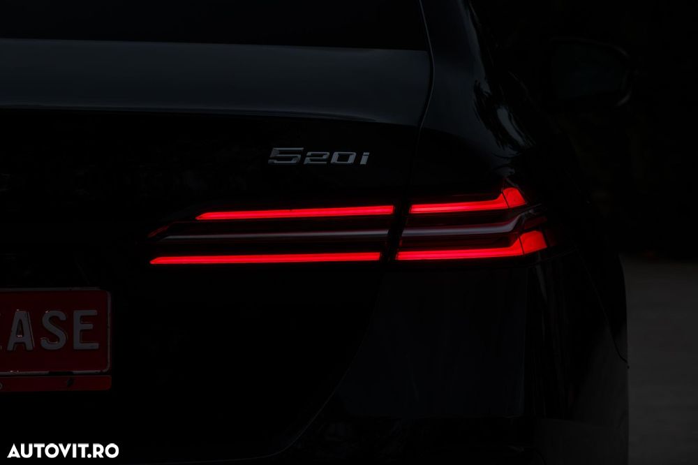 BMW Seria 5 520i AT MHEV - 8