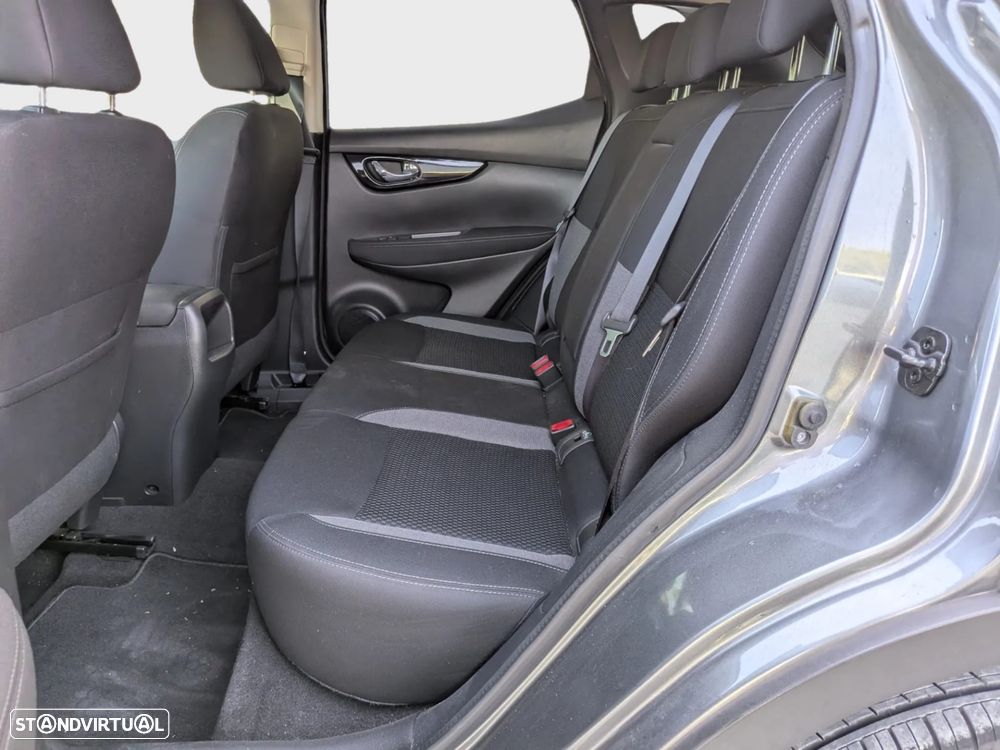 Nissan Qashqai 1.5 dCi N-Connecta Business - 15