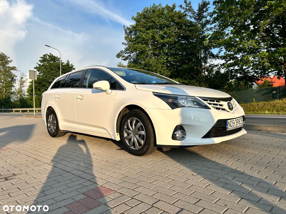 Toyota Avensis - 1