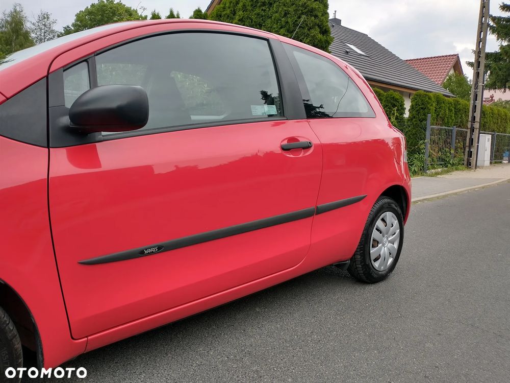 Toyota Yaris 1.0 Terra - 6