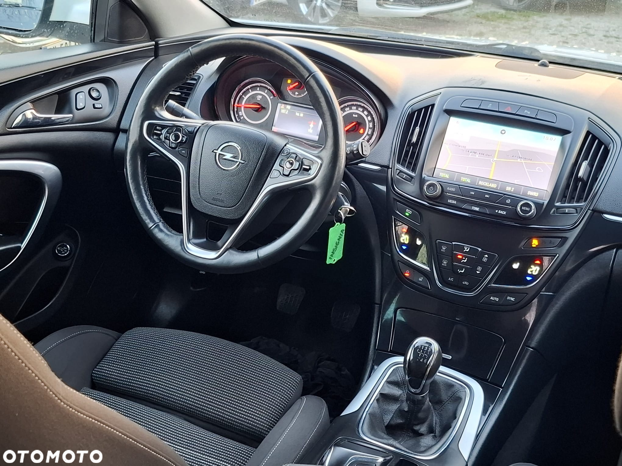 Opel Insignia 2.0 CDTI Cosmo S&S - 23