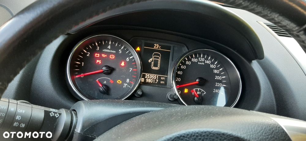 Nissan Qashqai 2.0 Tekna - 16