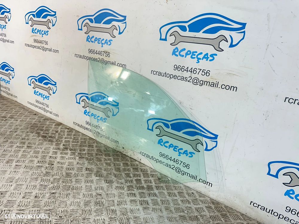 .Vidro Frente Esquerdo Porta BMW Serie 1 F20 5 portas 2012 – 2019 - 1