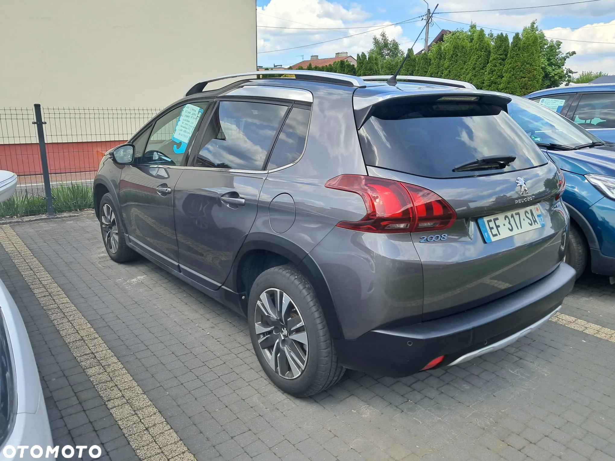 Peugeot 2008 1.2 Pure Tech Allure S&S EAT6 - 5