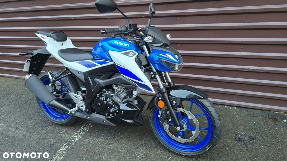 Suzuki GSX - 8