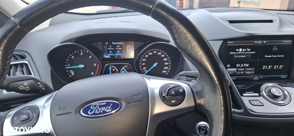 Ford Kuga 2.0 TDCi 4WD Powershift Titanium - 6