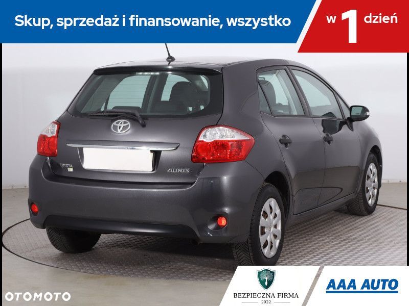 Toyota Auris - 7