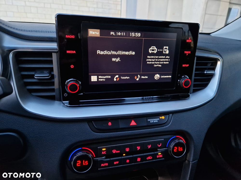 Kia XCeed 1.5 T-GDI M - 24