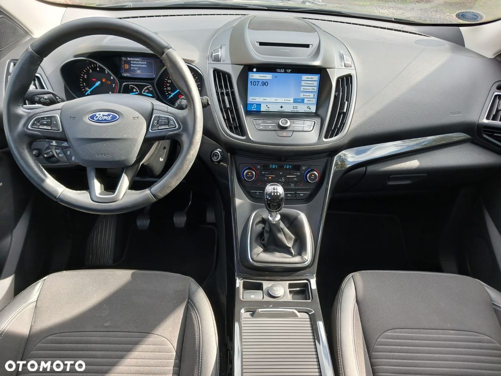 Ford Kuga 1.5 EcoBoost 2x4 Titanium - 17