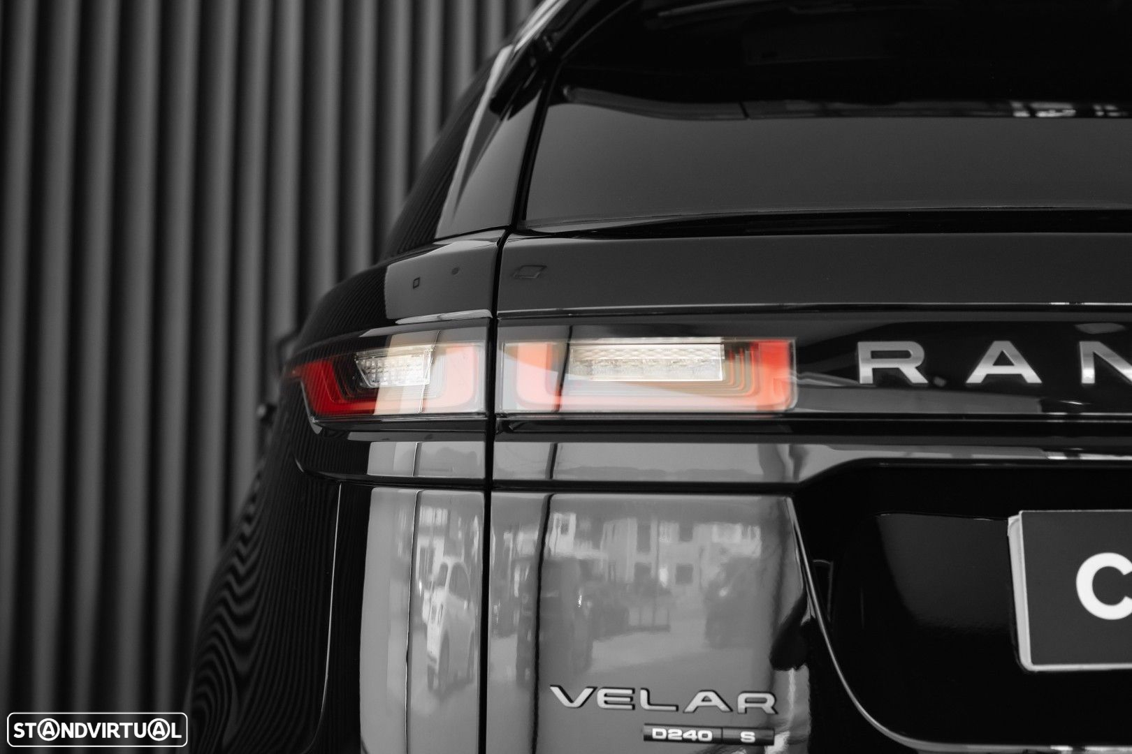 Land Rover Range Rover Velar 2.0 D R-Dynamic HSE - 11