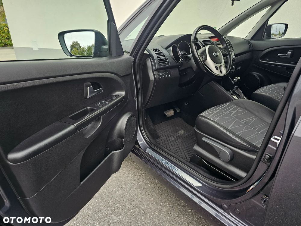 Kia Venga 1.6 CVVT Automatik Platinum Edition - 22