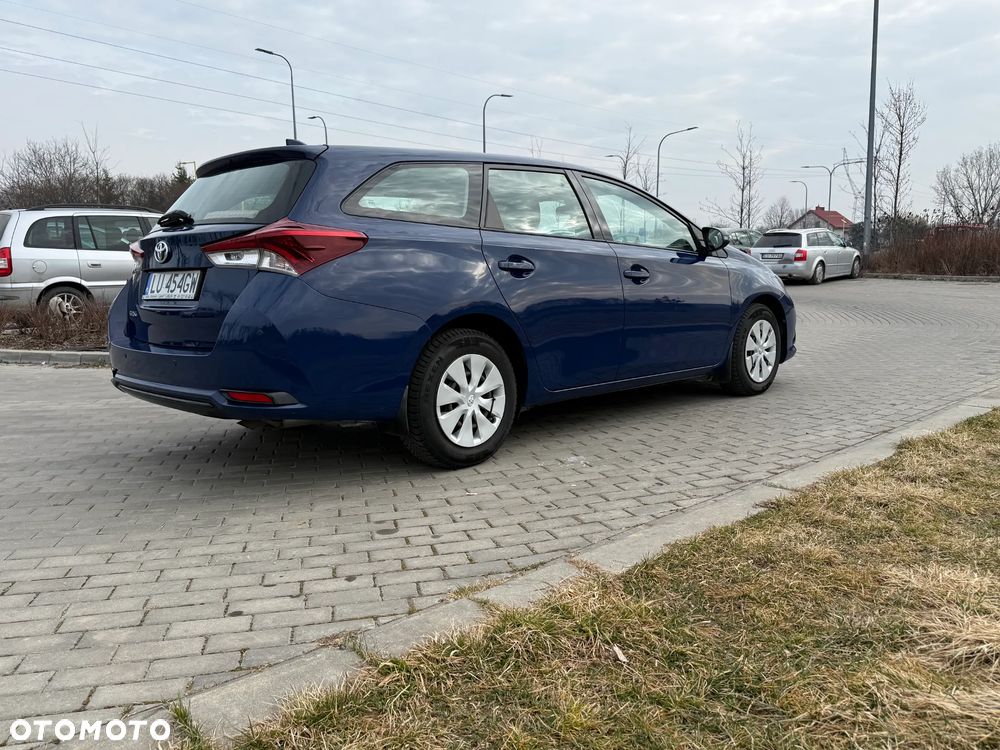 Toyota Auris 1.6 Active - 5