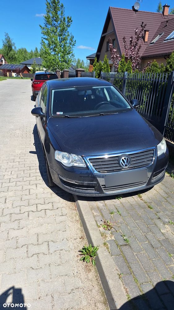 Volkswagen Passat 2.0 FSI Comfortline - 1