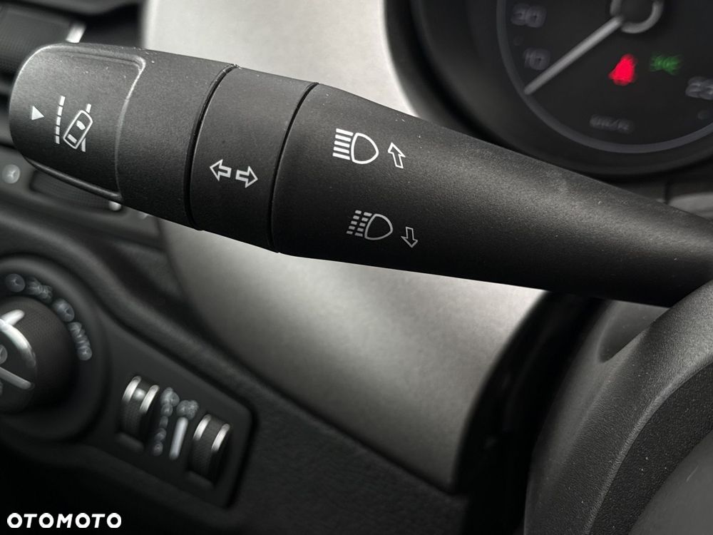 Fiat 500X 1.5 T4 Hybrid Sport DCT - 30
