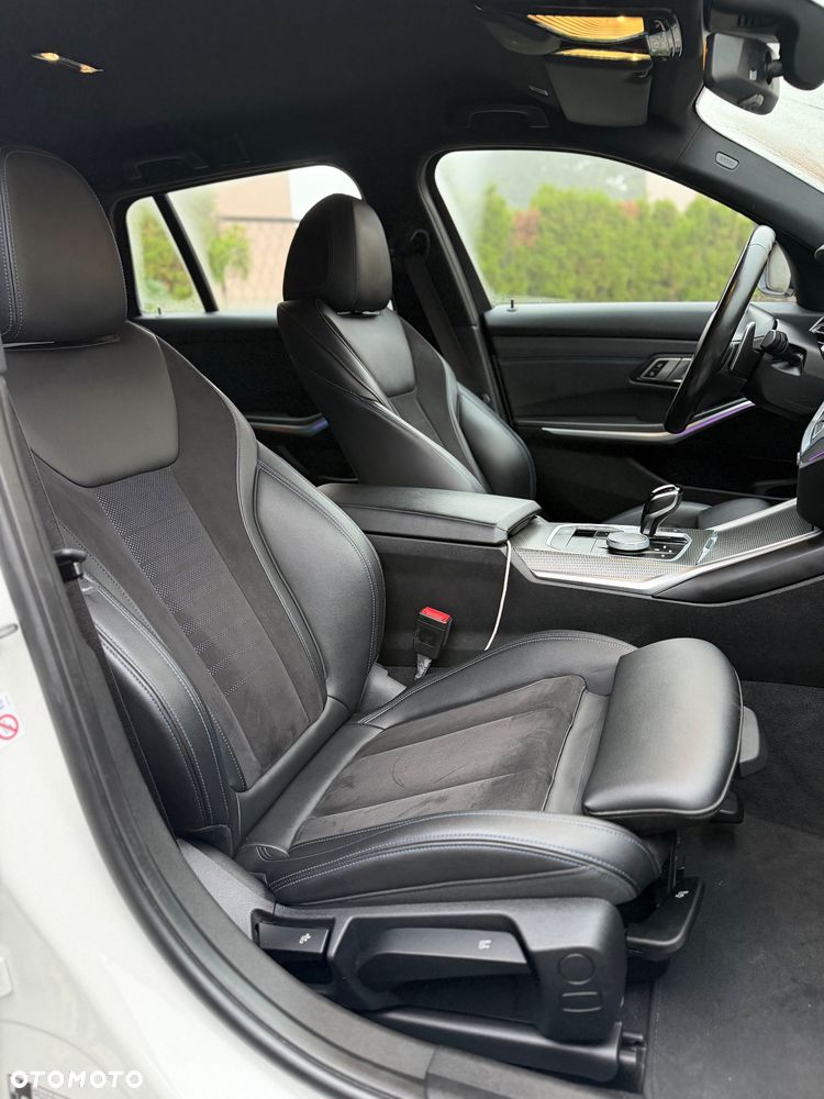 BMW Seria 3 320i M Sport - 20