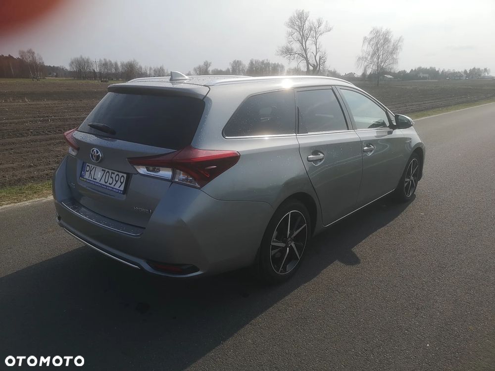 Toyota Auris - 5