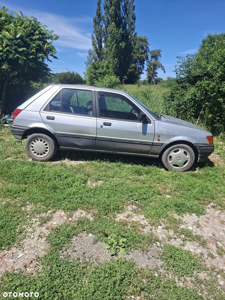 Ford Fiesta - 3