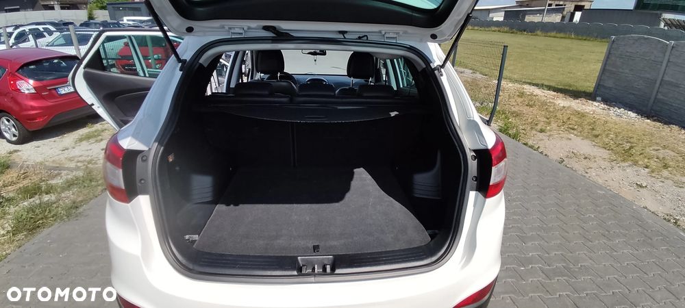 Hyundai ix35 blue 1.6 2WD Finale Gold - 29