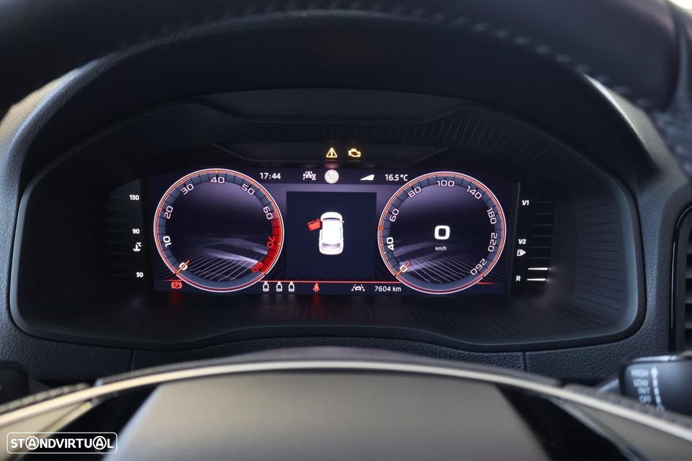 Skoda Karoq 1.0 TSI Sportline - 9