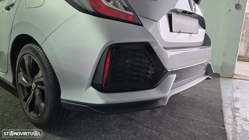 Honda Civic 1.0 i-VTEC Elegance Navi CVT - 10