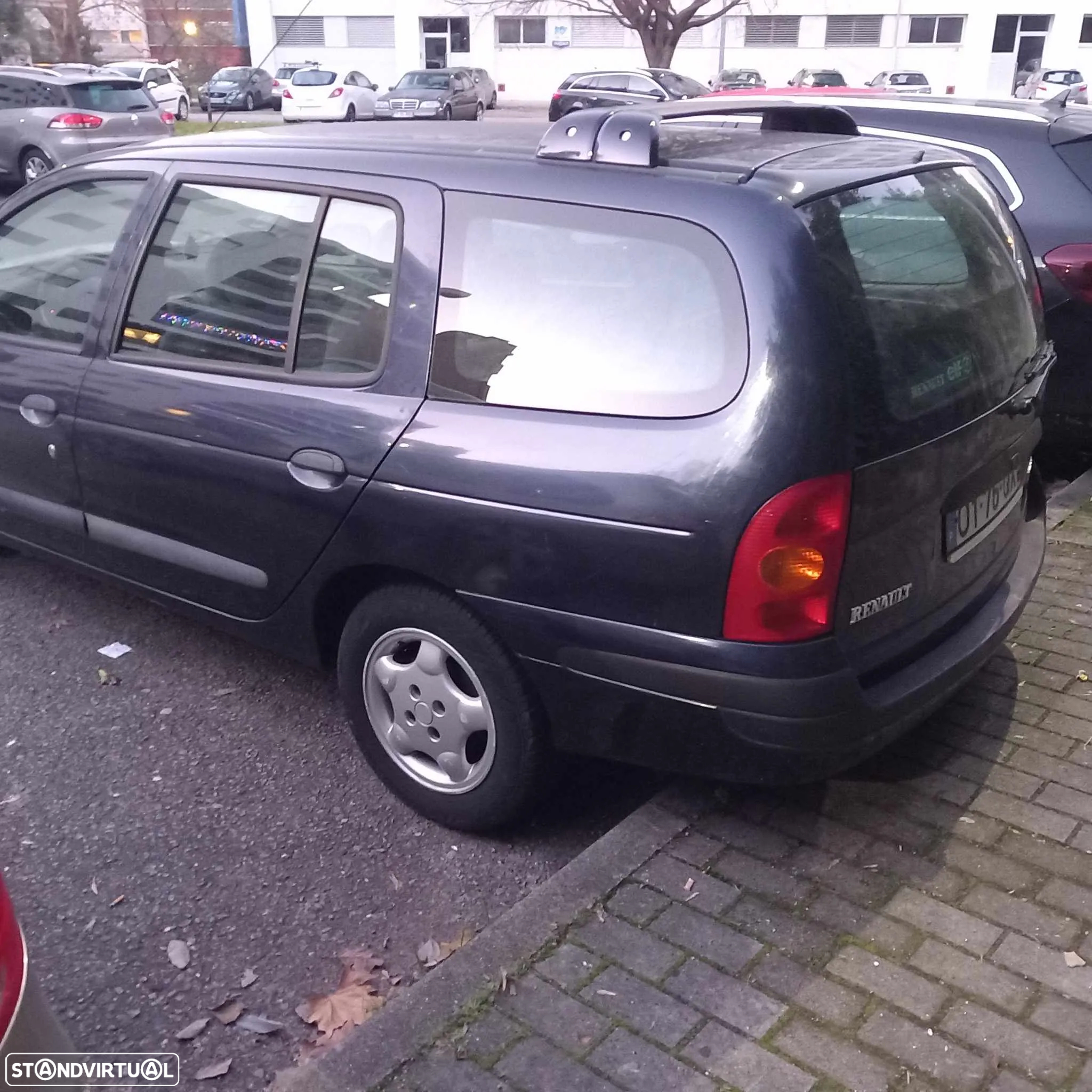 Renault Mégane Break 1.4 16V RTE AC - 7