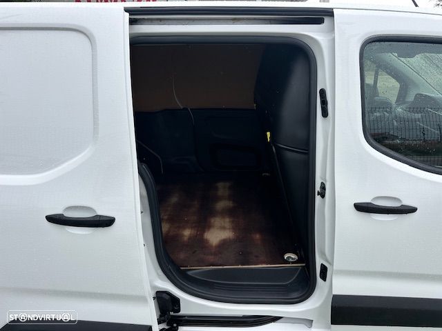 Peugeot PARTNER LONGA 3 LUGARES - 8