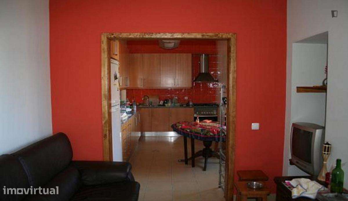 Quarto - localizado em  Coimbra - Grande imagem: 5/11