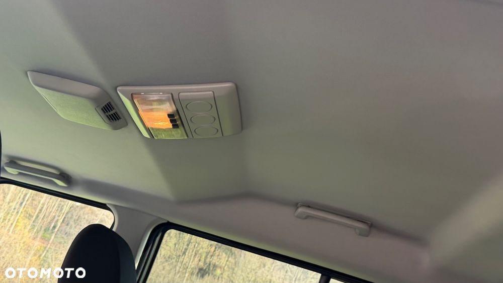 Land Rover Discovery TD V6 - 13