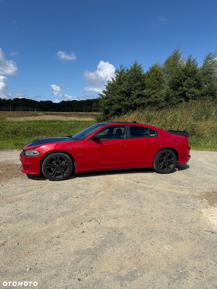 Dodge Charger 5.7 V8 RT - 3