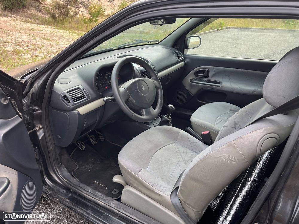 Renault Clio 1.5 dCi S - 5