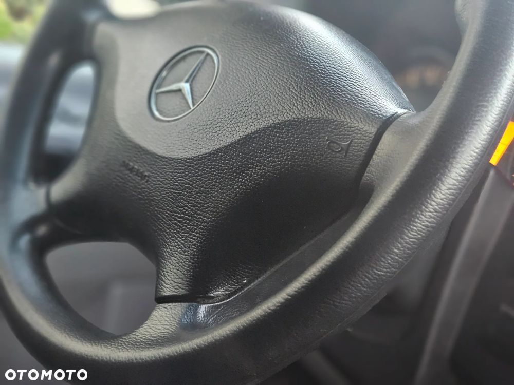 Mercedes-Benz Sprinter - 7