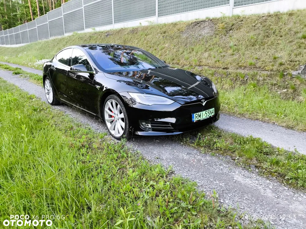 Tesla Model S Performance - 14
