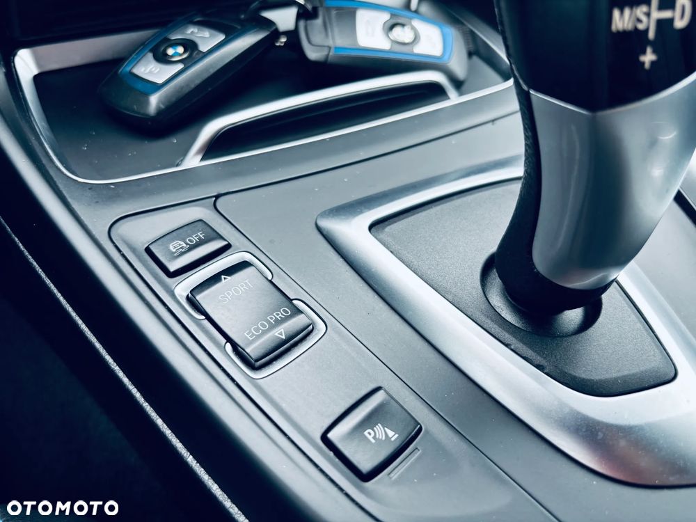 BMW Seria 1 118d Edition M Sport Shadow - 38