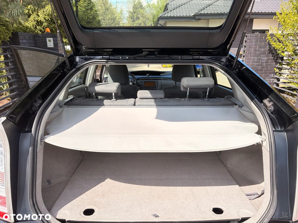 Toyota Prius 1.8 HSD Prestige - 15