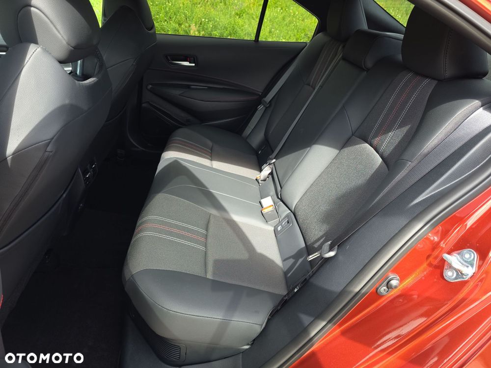 Toyota Corolla 1.8 Hybrid GR Sport - 15