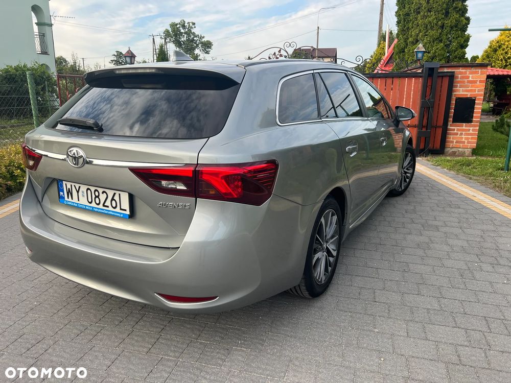 Toyota Avensis 1.8 Prestige MS - 4