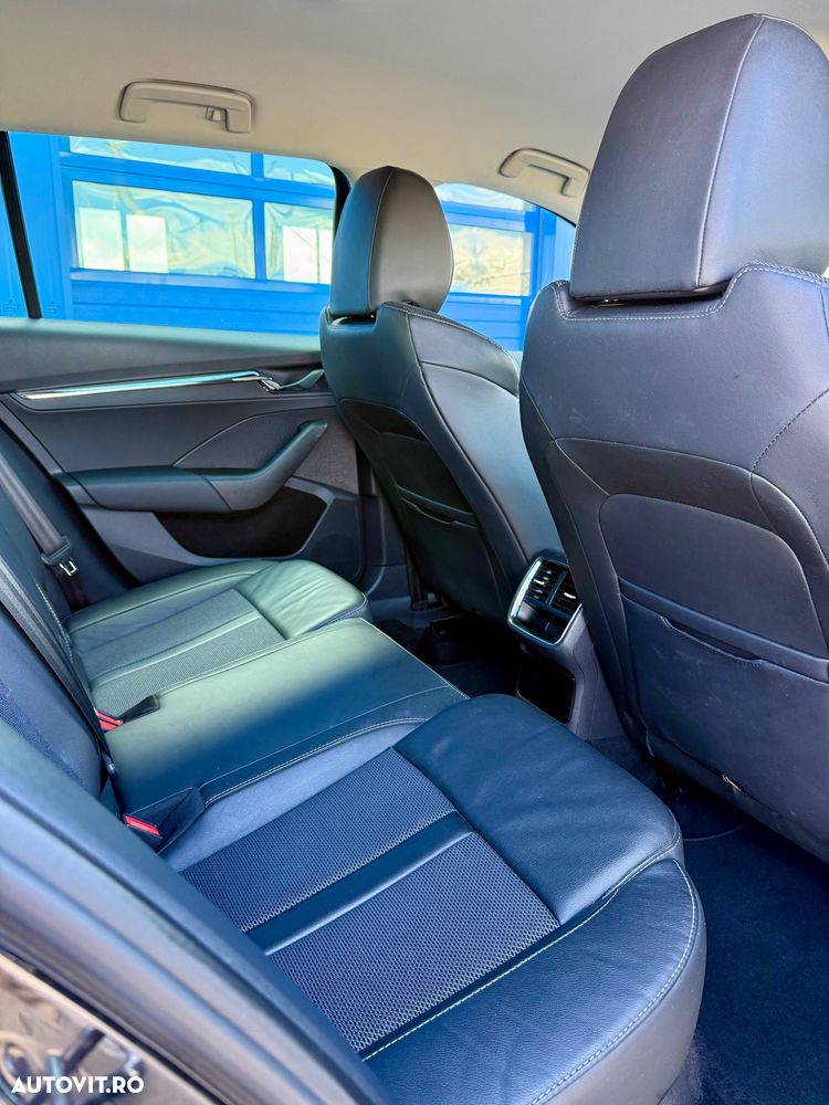 Skoda Octavia 2.0 TDI DSG Selection - 11