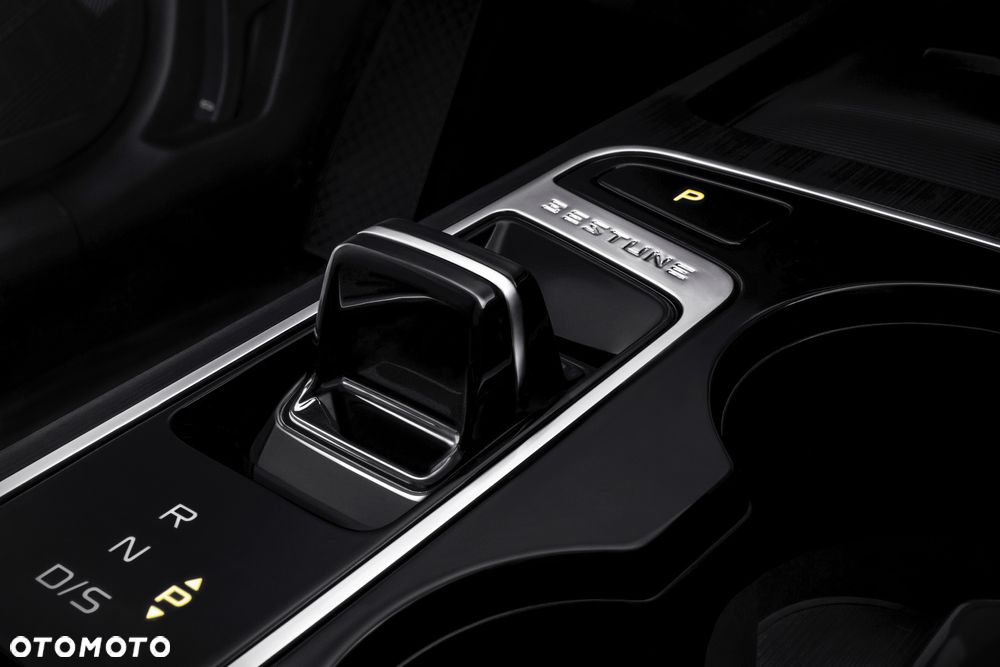 Bestune B70 2.0T Elegance - 29