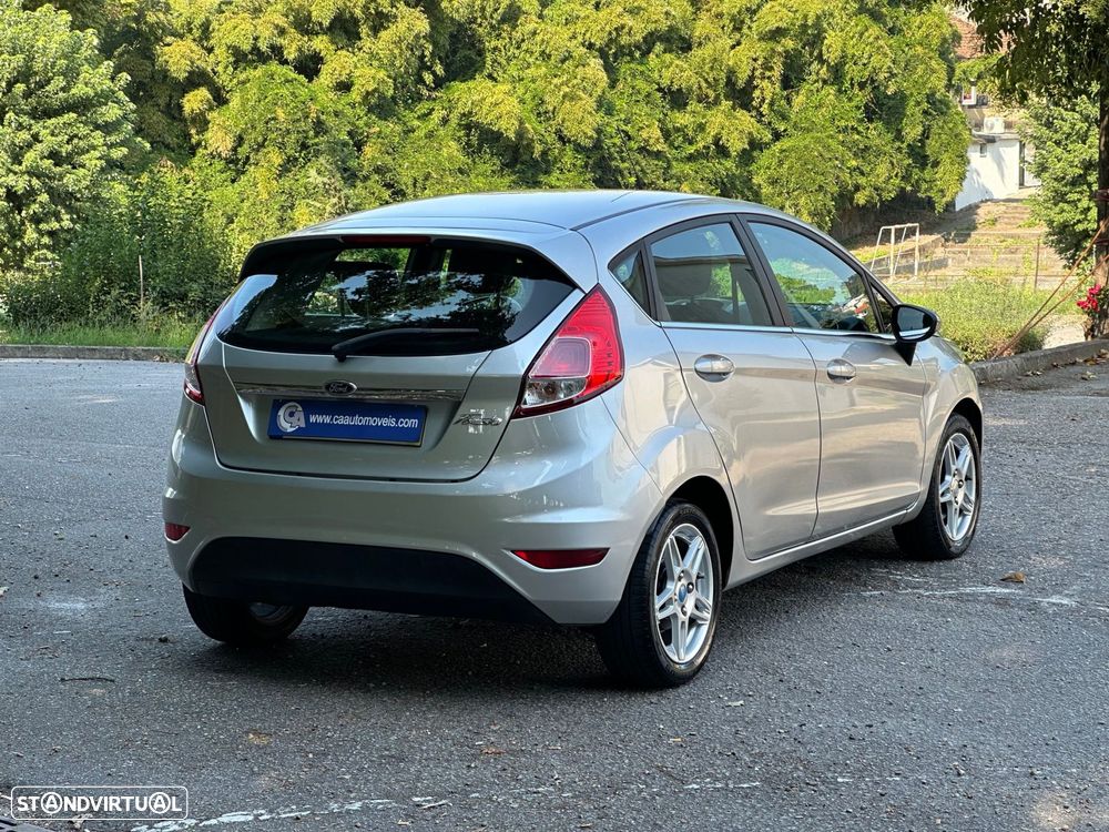 Ford Fiesta 1.5 TDCi Titanium - 19
