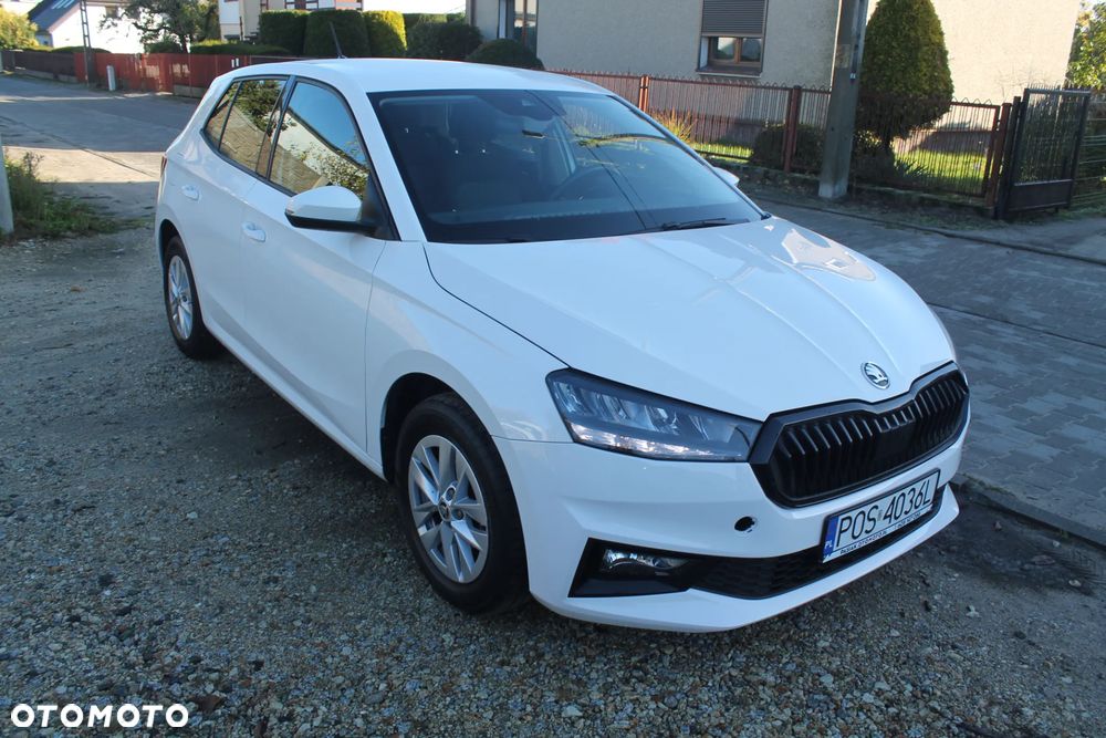 Skoda Fabia 2023 photo 3