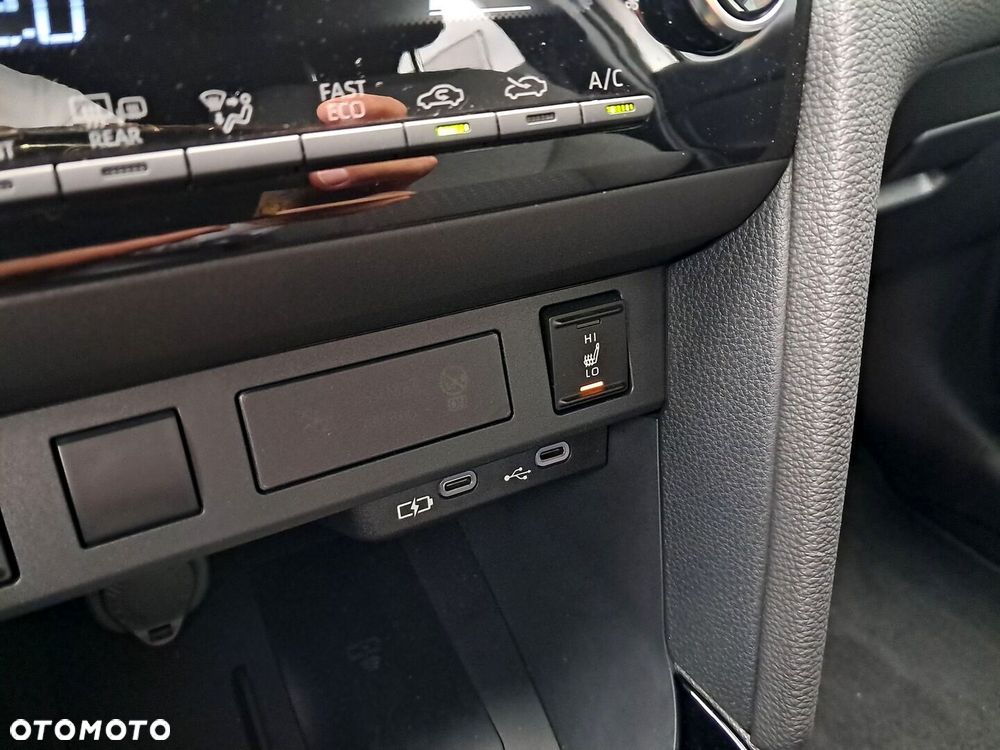 Toyota Yaris Cross Hybrid 1.5 Style - 24