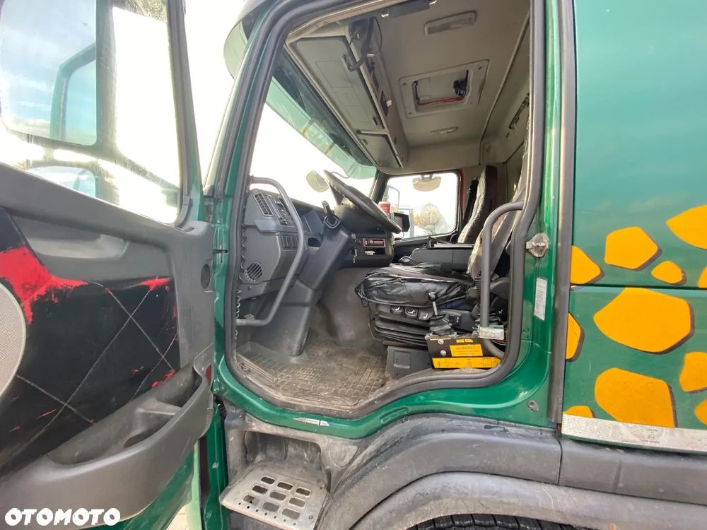 Volvo FM 440 8x4 - 12