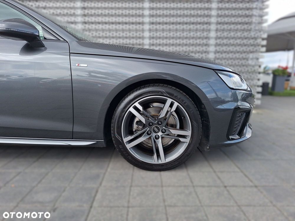 Audi A4 Limousine 35 TFSI mHEV S Line S tronic - 30