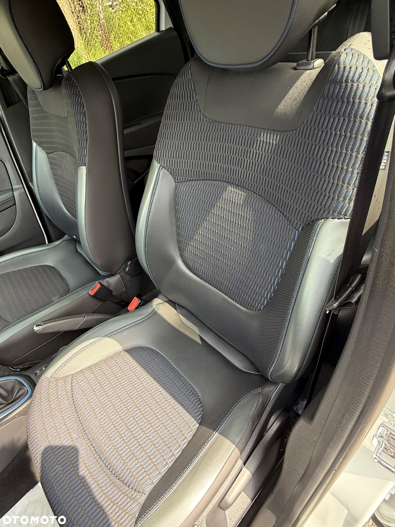 Renault Captur 1.2 Energy TCe Limited - 29