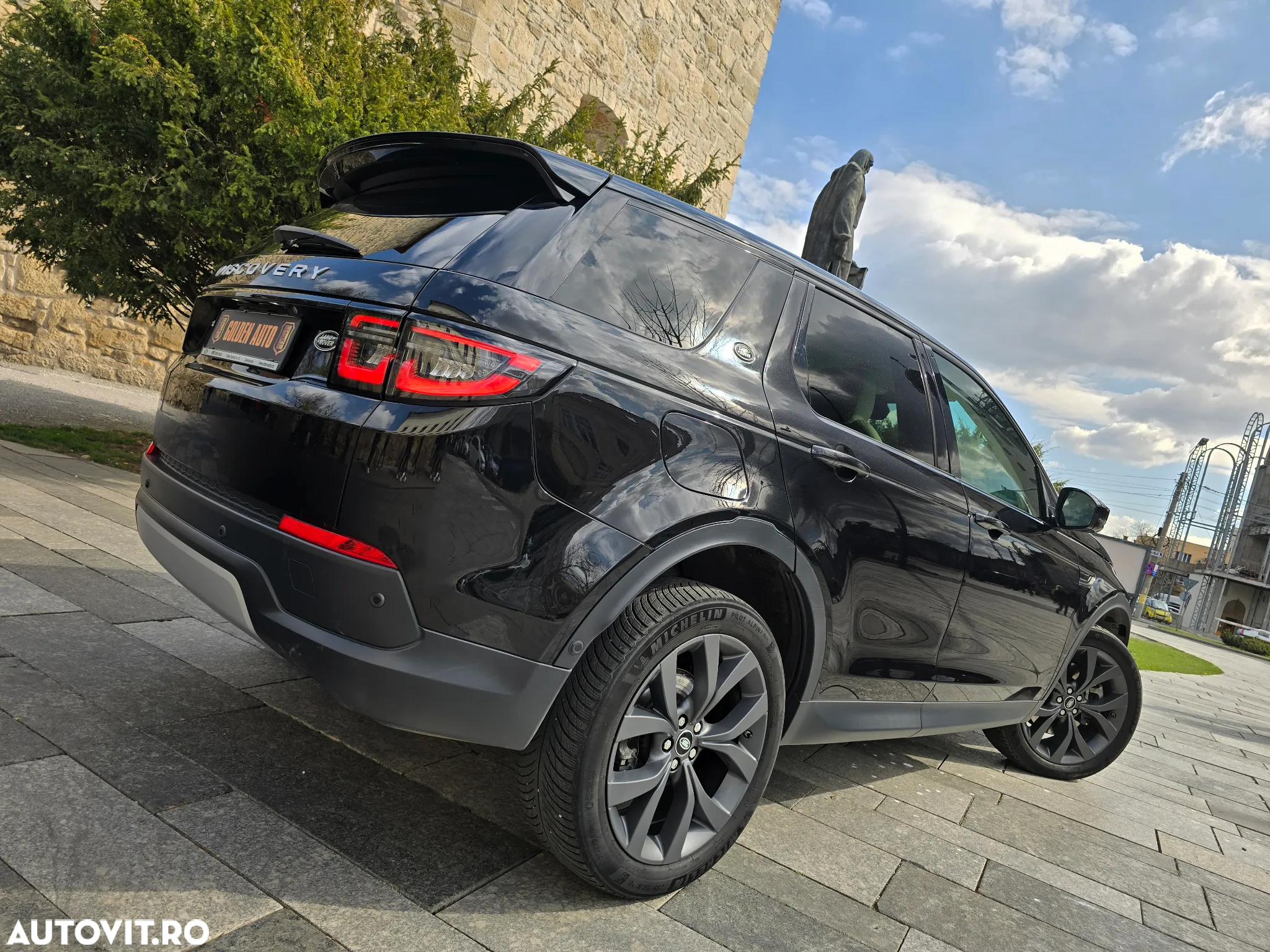 Land Rover Discovery Sport 2.0 D200 R-Dynamic MHEV SE - 21