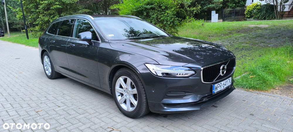 Volvo V90 D4 Momentum - 1